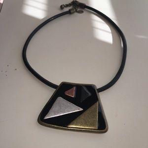 Chico’s Statement Necklace w/Bronze/Black Pendant